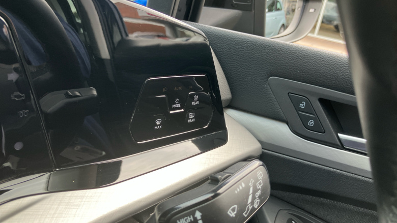 Volkswagen Golf 1.5 TSI Life 5dr Petrol Hatchback